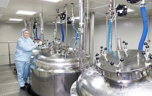 Несвижский завод медицинских препаратов: уверенным шагом к новым целям
Несвижский завод медицинских препаратов: уверенным шагом к новым целям