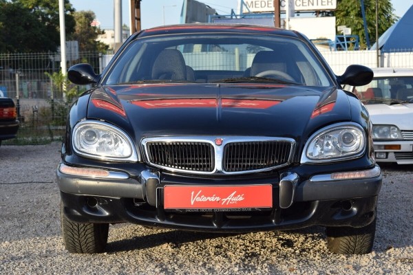 В Венгрии продают очень редкую «Волгу» из 2000-х. Сколько просят? В Венгрии продают очень редкую «Волгу» из 2000-х. Сколько просят?