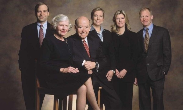 Династии миллиардеров: какие семьи богаты веками и поколениями?