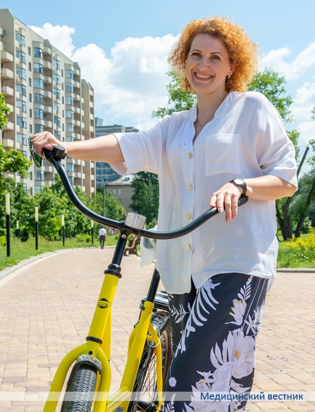 
			Велосипеды от мотовелозавода вручили 10 медикам столицы		