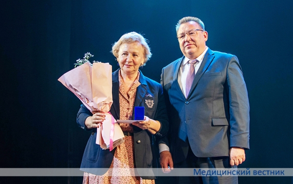 Поздравления столичных медиков с профессиональным праздником
Поздравления столичных медиков с профессиональным праздником